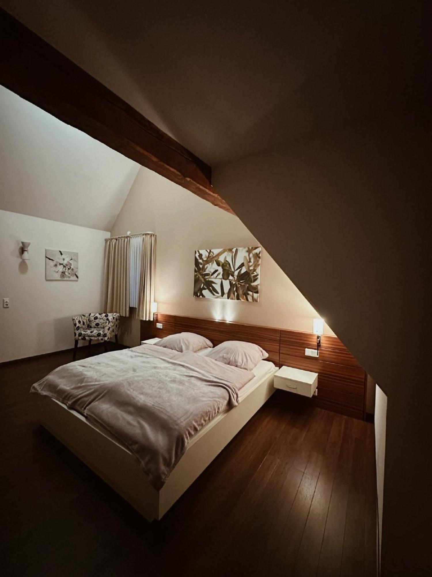 Gasthaus Lindenhof Hotel Much Buitenkant foto
